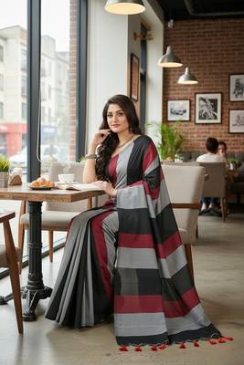 Multicolor fancy cotton handloom saree with blouse piece for women 3