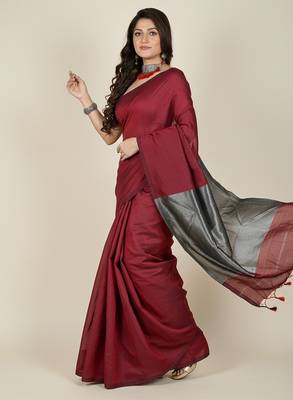 Red fancy cotton handloom saree with blouse piece for women 5
