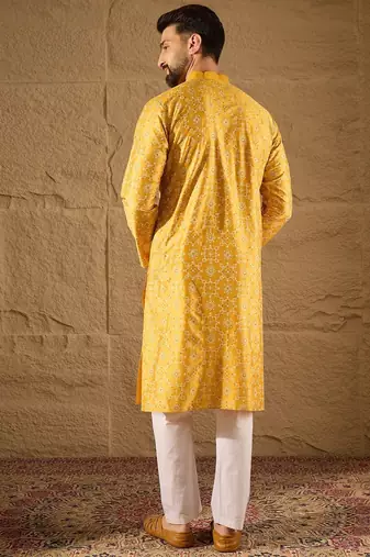 Men yellow pure silk geometric printed straight kurta with trousers