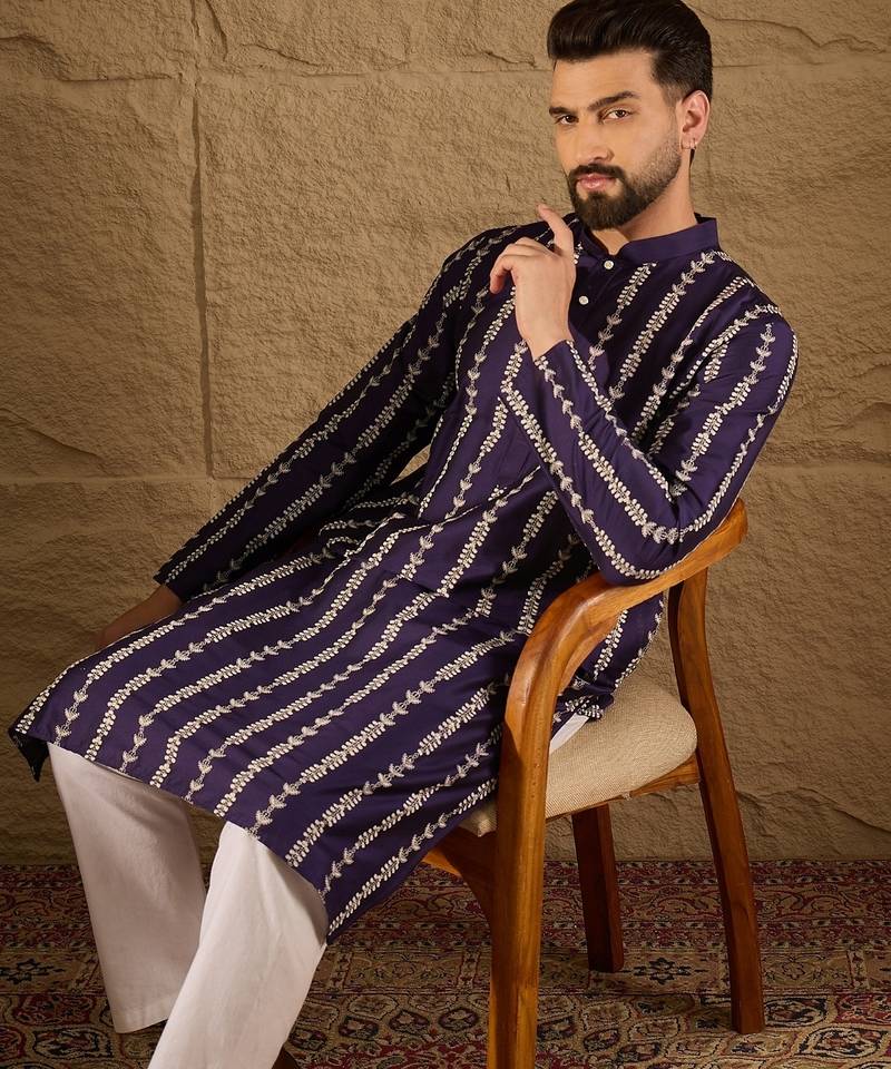 Men purple viscose rayon ethnic motifs printed straight kurta with trousers