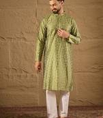 Men green pure silk geometric printed straight kurta with trouser