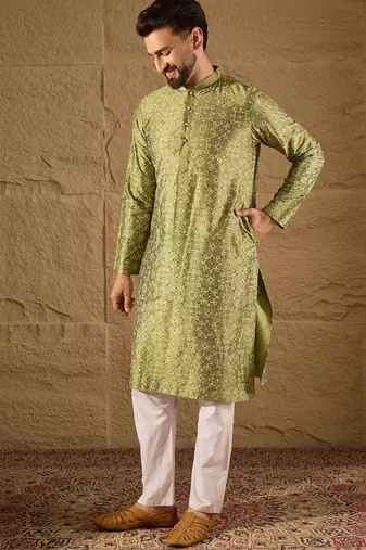 Men green pure silk geometric printed straight kurta with trouser