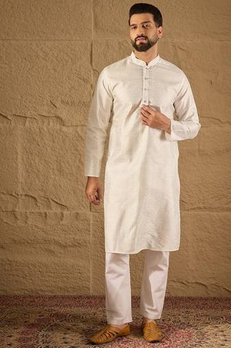 Men white silk blend solid embroidered straight kurta with trouser