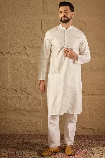 Men white silk blend solid embroidered straight kurta with trouser