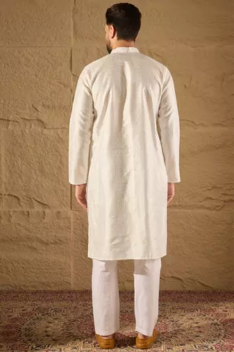 Men white silk blend solid embroidered straight kurta with trouser