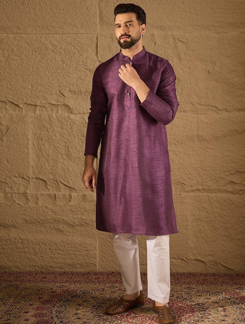 Men purple silk blend solid embroidered straight kurta with trouser