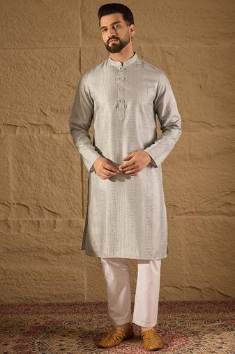 Men grey silk blend solid embroidered straight kurta with trouser