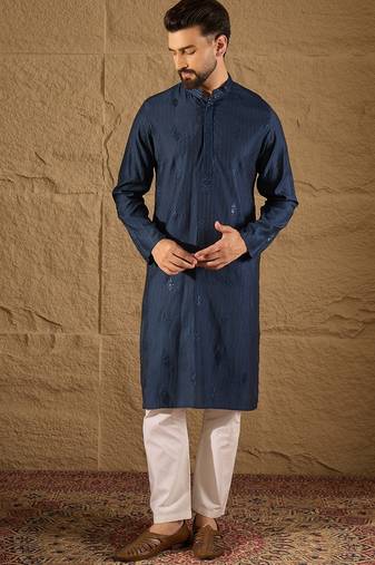 Men blue viscose rayon solid embroidered straight kurta with trouser