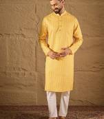 Men yellow silk blend geometric embroidered straight kurta with trouser