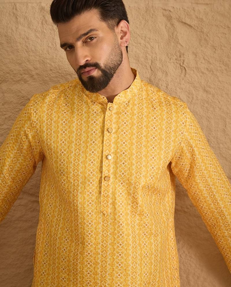 Men yellow silk blend geometric embroidered straight kurta with trouser