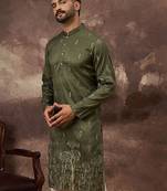 Men green silk blend solid embroidered straight kurta and trouser