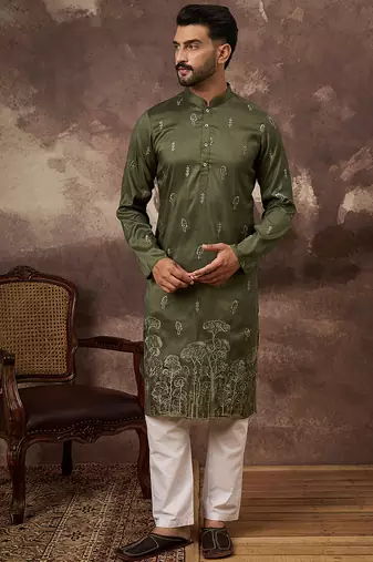 Men green silk blend solid embroidered straight kurta and trouser