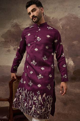 Men purple silk blend solid embroidered straight kurta and trouser
