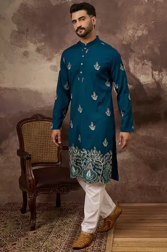 Men blue silk blend solid embroidered straight kurta with trouser