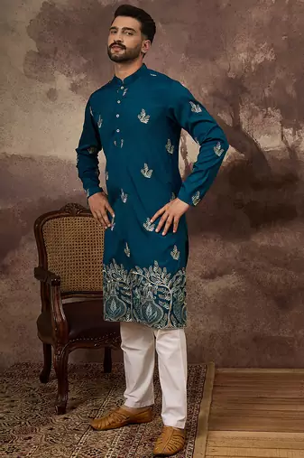Men blue silk blend solid embroidered straight kurta with trouser