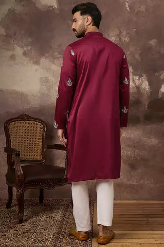 Men maroon silk blend solid embroidered straight kurta with trouser