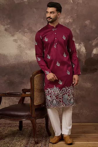 Men maroon silk blend solid embroidered straight kurta with trouser