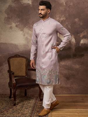 Men lavender silk blend solid embroidered straight kurta with trouser 4