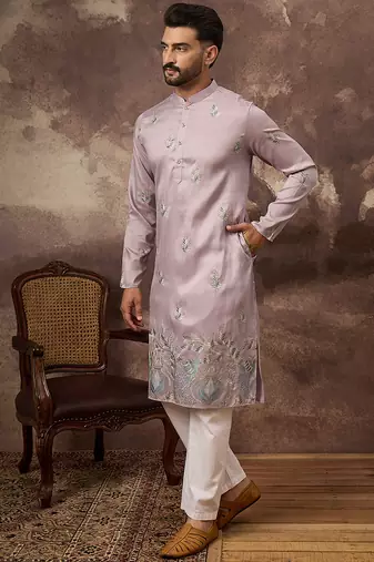 Men lavender silk blend solid embroidered straight kurta with trouser
