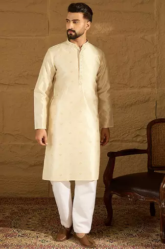 Men off white silk blend solid woven design straight kurta with trouser