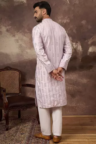 Men lavender silk blend solid embroidered straight kurta with pant set