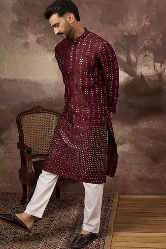 Men maroon silk blend solid embroidered straight kurta with pant set