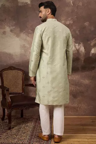Men green silk blend solid embroidered straight kurta with pant set