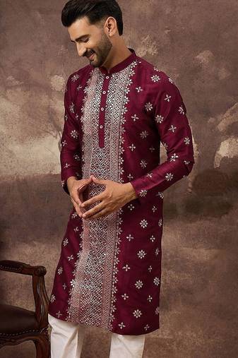 Men maroon silk blend solid embroidered straight kurta with pant set