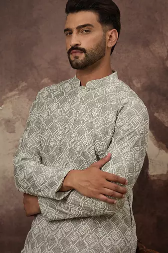 Men green viscose rayon solid embroidered straight kurta with trouser