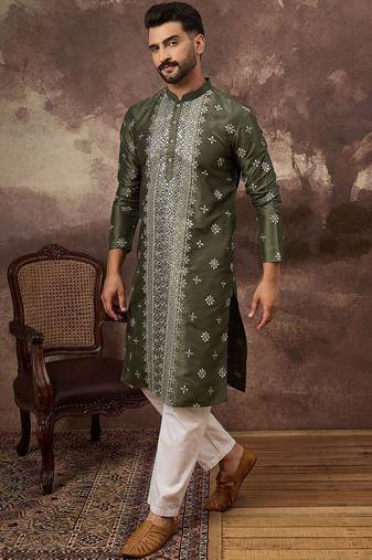 Men green silk blend solid embroidered straight kurta with pant set