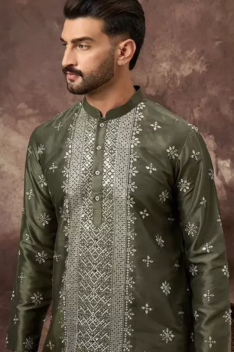 Men green silk blend solid embroidered straight kurta with pant set