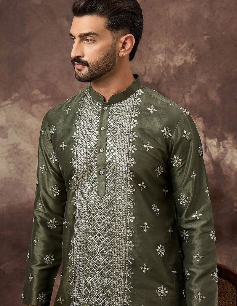 Men green silk blend solid embroidered straight kurta with pant set