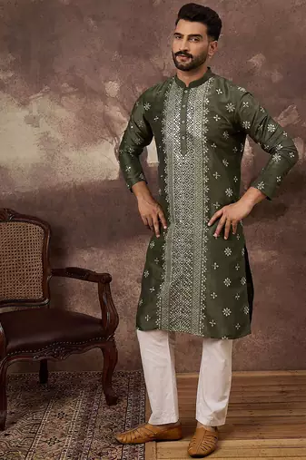 Men green silk blend solid embroidered straight kurta with pant set
