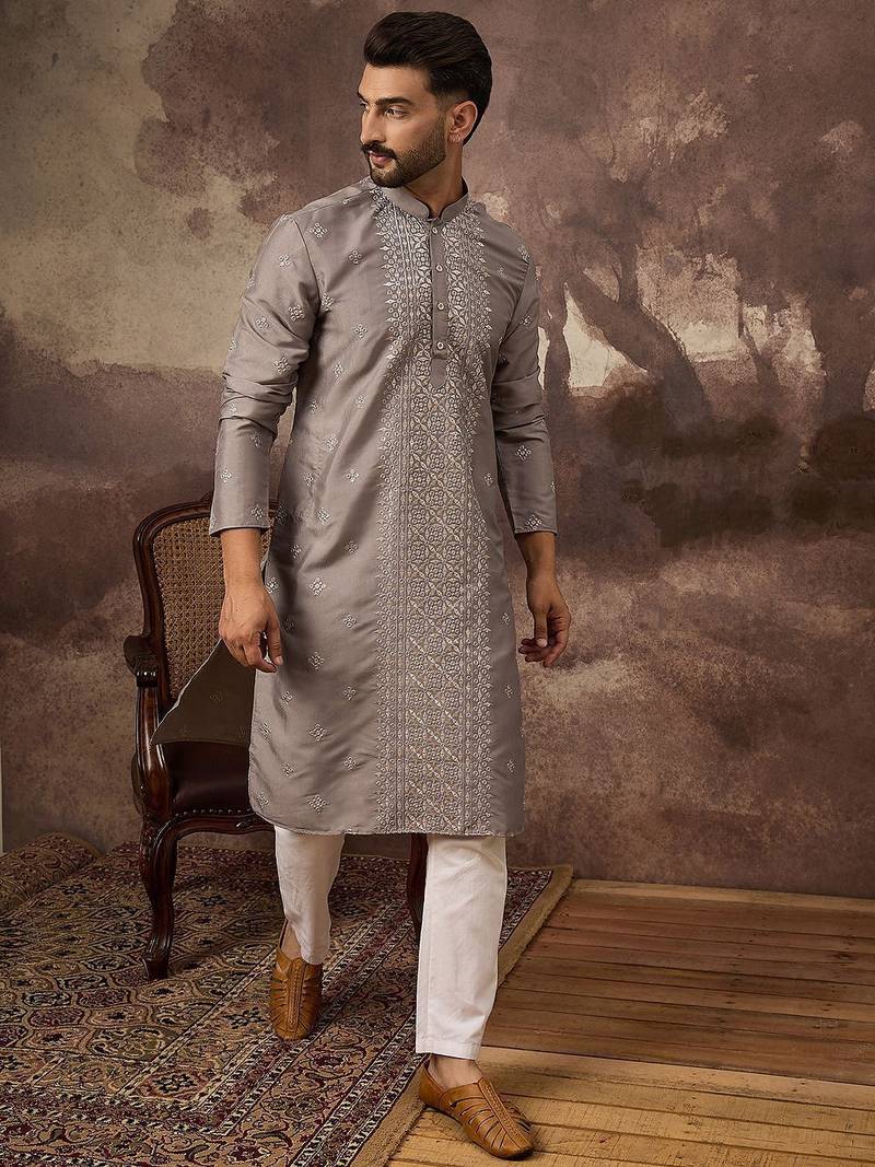 Men grey silk blend solid embroidered straight kurta with pant set
