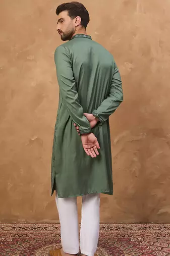 Men green silk blend solid embroidered straight kurta with pant set