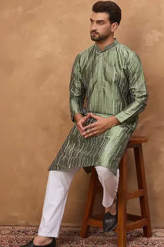Men green silk blend solid embroidered straight kurta with pant set