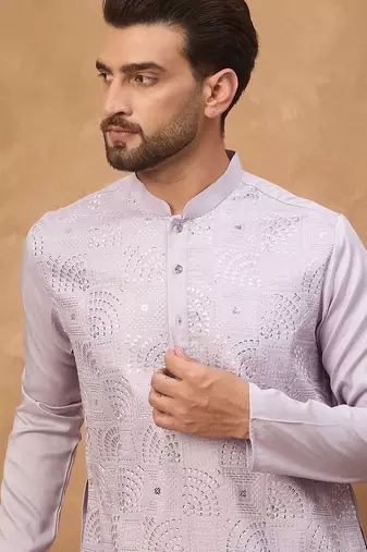 Men lavender silk blend solid embroidered straight kurta with pant set