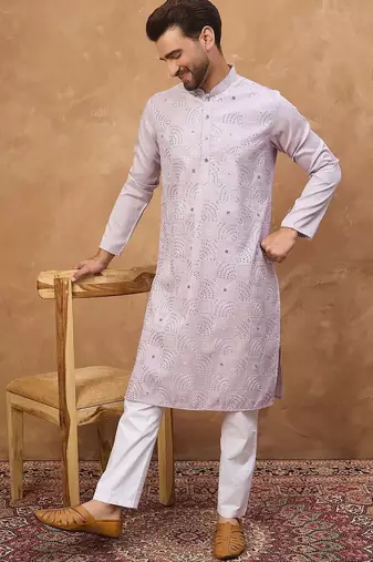 Men lavender silk blend solid embroidered straight kurta with pant set