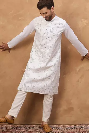 Men white silk blend solid embroidered straight kurta with pant set