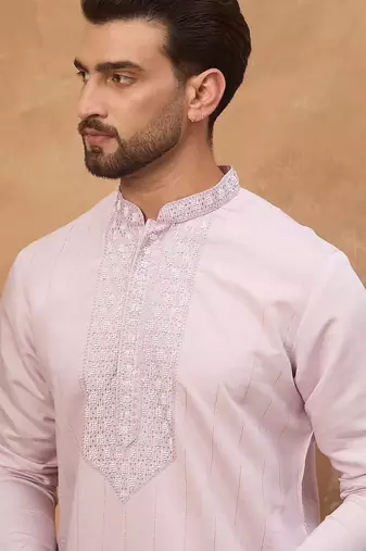 Men lavender silk blend solid embroidered straight kurta with pant set
