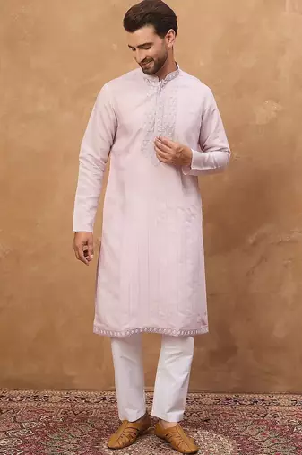 Men lavender silk blend solid embroidered straight kurta with pant set