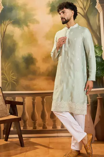 Men green silk blend solid embroidered straight kurta with trouser