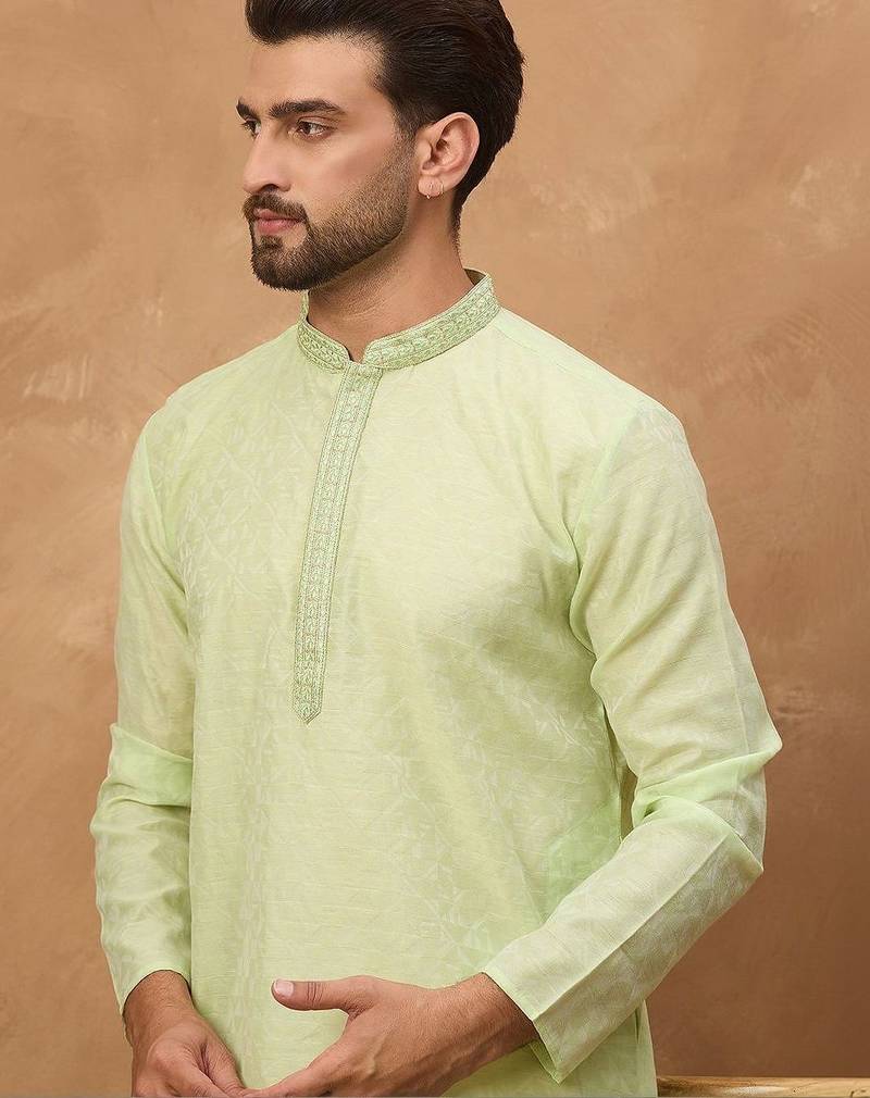 Men green silk blend solid embroidered straight kurta with pant set