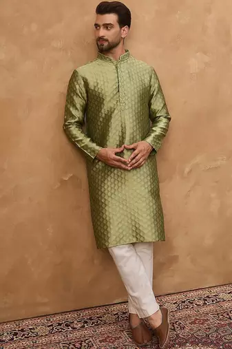 Men green silk blend solid woven design straight kurta with pant set