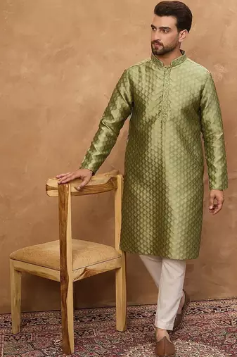 Men green silk blend solid woven design straight kurta with pant set
