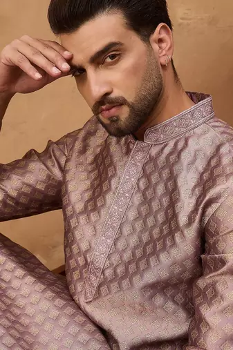 Men mauve silk blend solid woven design straight kurta with pant set
