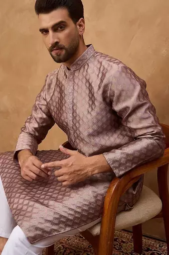 Men mauve silk blend solid woven design straight kurta with pant set