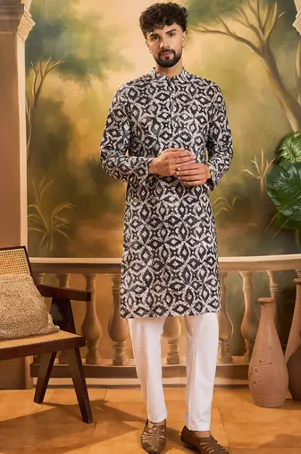 Men blue pure cotton batik embroidered straight kurta with trouser