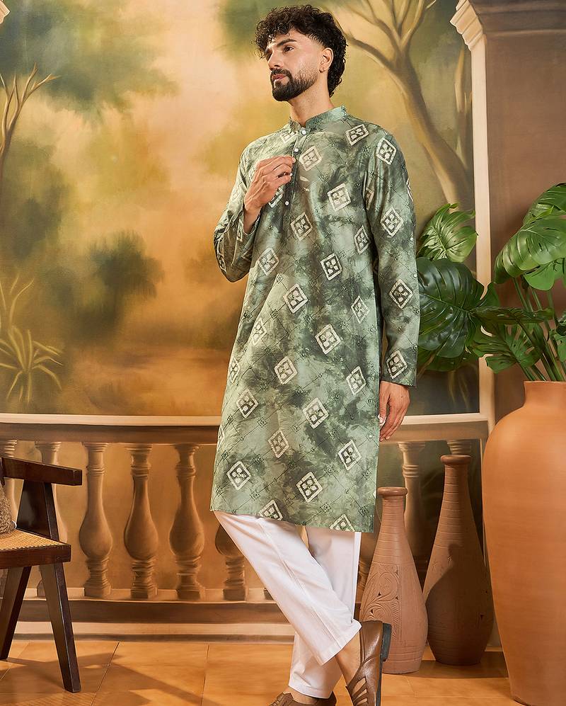 Men green silk blend batik embroidered straight kurta with trouser