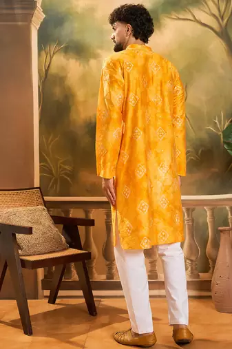 Men orange silk blend batik embroidered straight kurta with trouser